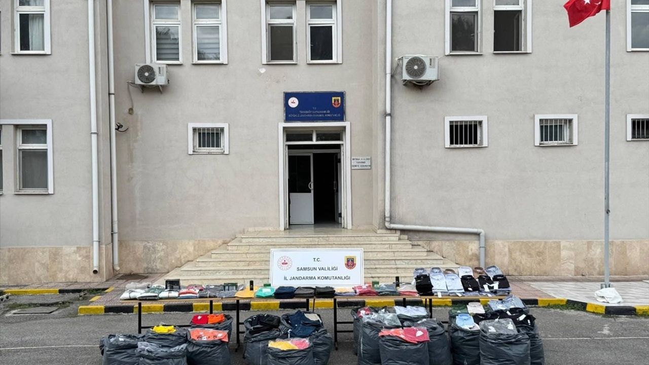 Samsun Tekkeköy'de Düzenlenen Operasyonda Çok Sayıda Sahte Markalı Ürün Ele Geçirildi