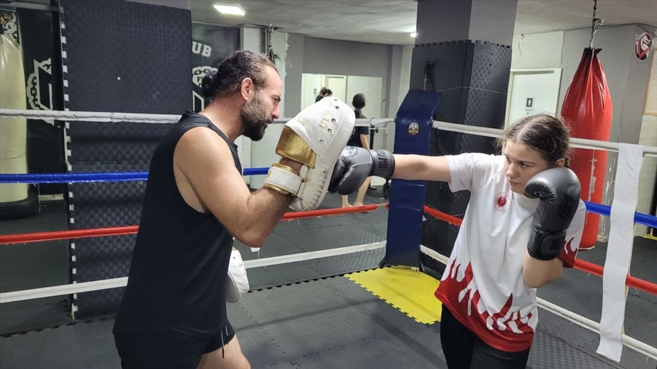 Samsunlu Milli Sporcu Aleyna Korkmaz: Yoldan Geçerken Girdiği Salonla Türkiye Şampiyonluğuna Ulaştı