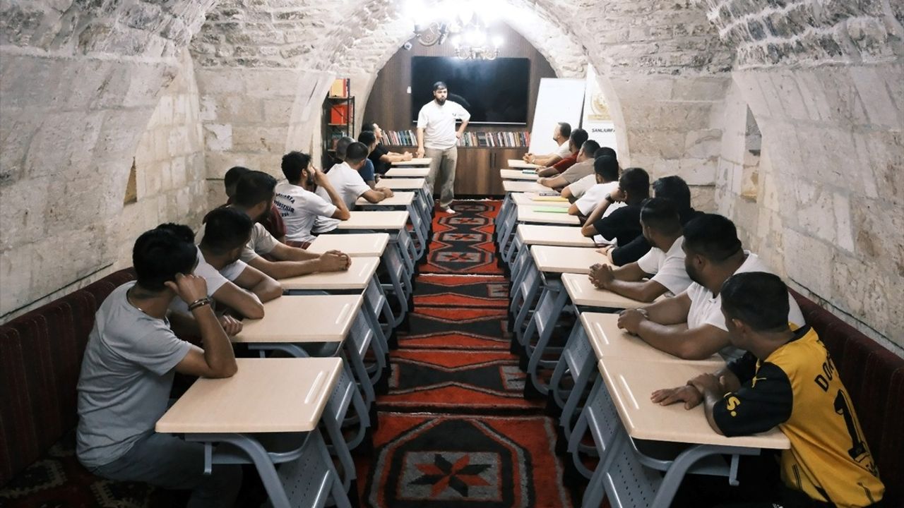 Şanlıurfa'da 74 genç uyuşturucudan arınarak hayata yeniden başladı