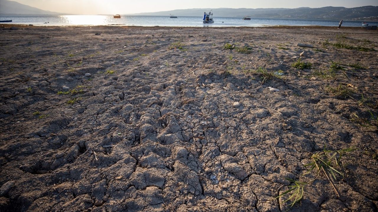 Sapanca Gölü'ndeki su düşüşü: SASKİ'den tasarruf, kısıtlama ve altyapı odaklı tedbirler
