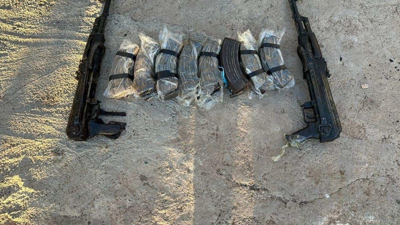 Şırnak Cizre'de uyuşturucu operasyonu: 5 gözaltı, kenevir ve esrar ele geçirildi