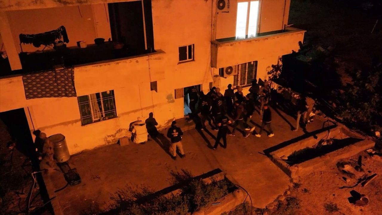 Şırnak'ta uyuşturucu operasyonu: 20 kilo 700 gram esrar ele geçirildi