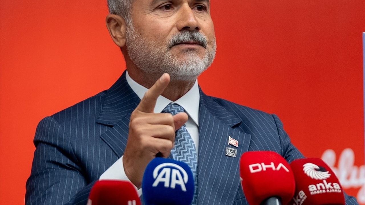 Suat Kılıç: Suriye'yi ele geçirmeye çalışan terör yapıları dost değil, düşmandır