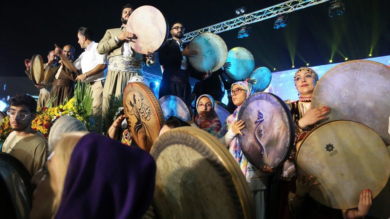 Tahran'da 'Sevgili İran' Festivali: Mevlid Kandili kapsamında Çitger Gölü'nde etkinlikler düzenlendi