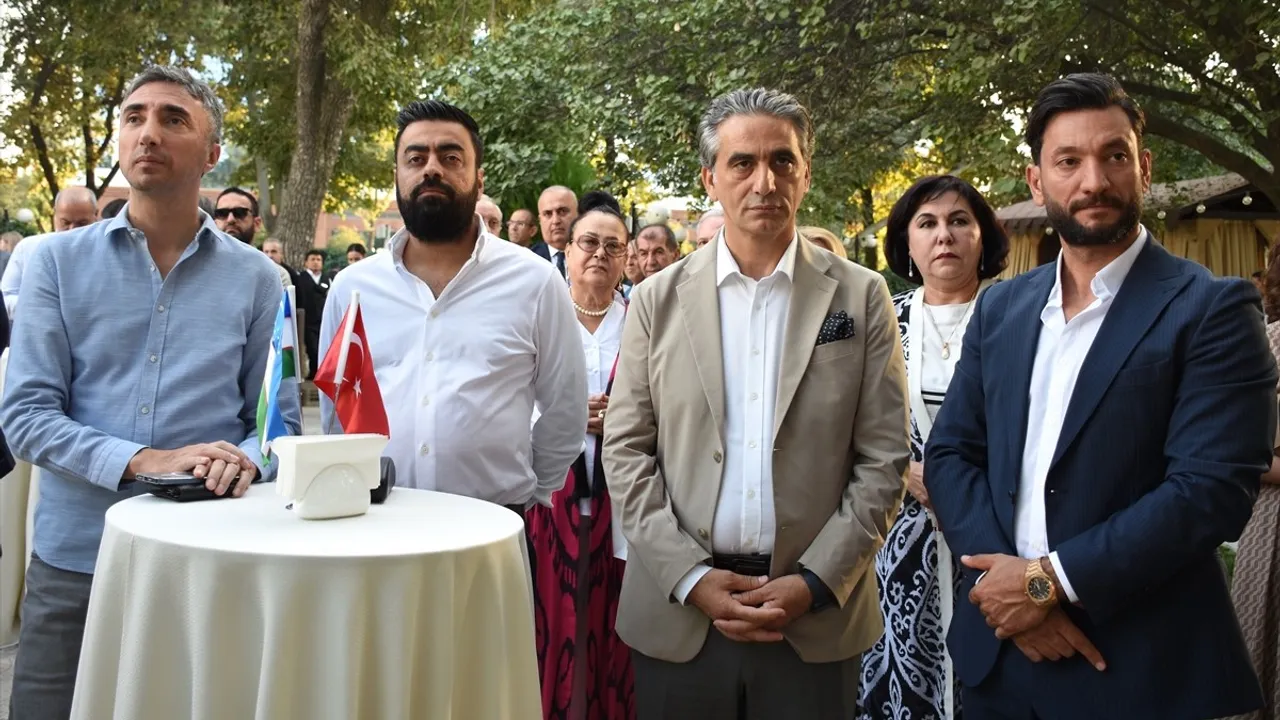 Taşkent'te UTİD öncülüğünde Türk ve Özbek iş insanları 30 Ağustos ve Özbekistan Bağımsızlık Günü'nü kutladı