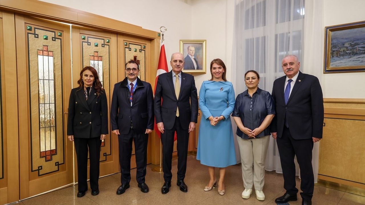 TBMM Başkanı Numan Kurtulmuş Budapeşte Büyükelçiliğini ziyareti