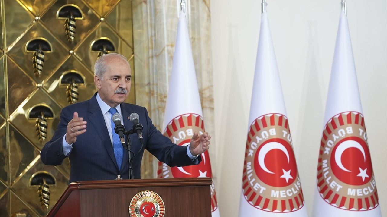 TBMM Başkanı Numan Kurtulmuş, KKTC muhtarlarını kabul etti: Güney Kıbrıs'a yapılan askeri sevkiyatı dikkatle izliyoruz