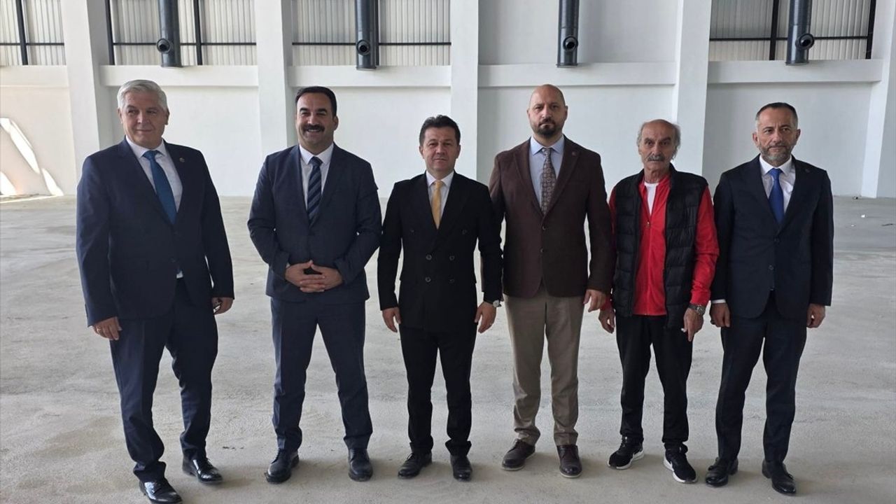 TCF Başkanı Suat Çelen, Ankara'daki yeni cimnastik salonu inşaatını yerinde inceledi