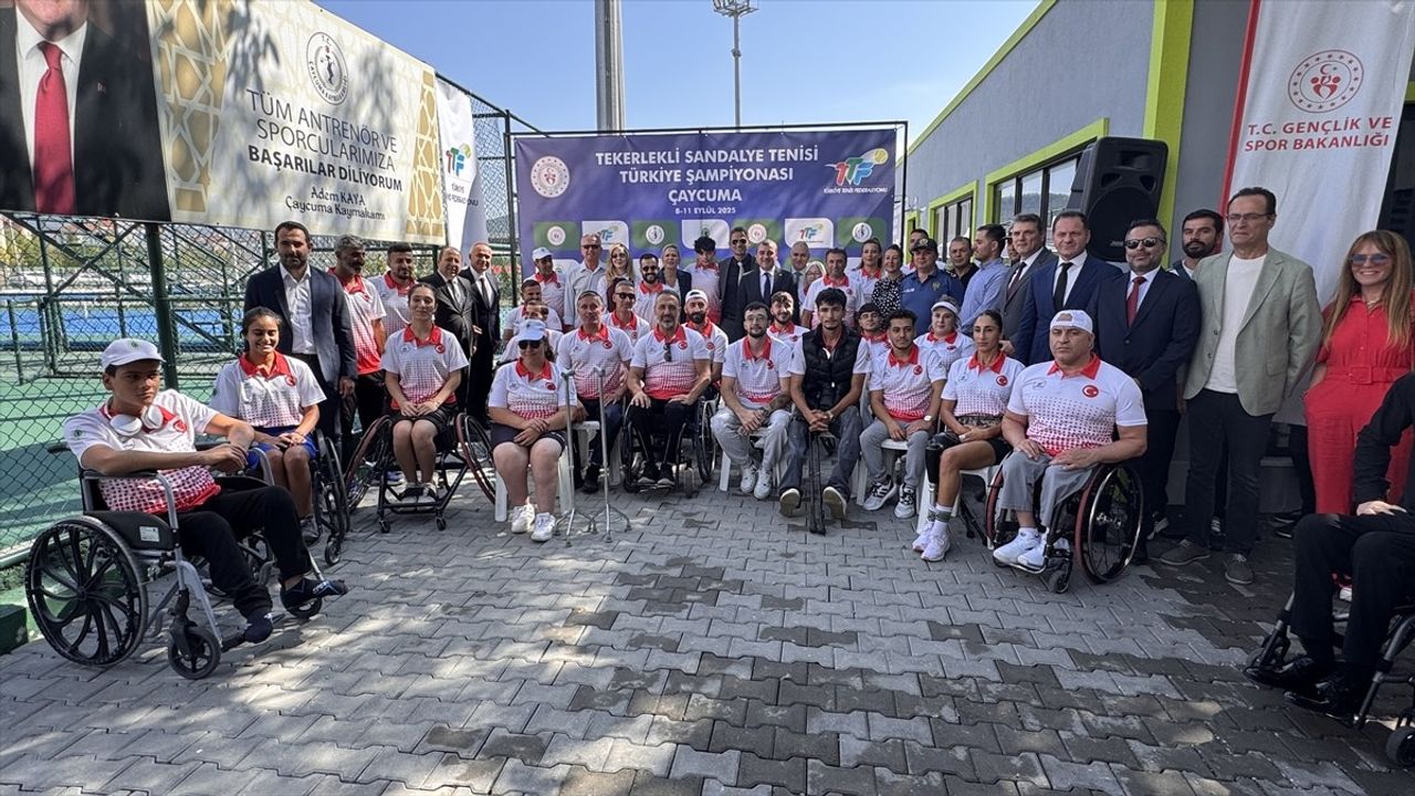 Tekerlekli Sandalye Tenisi Türkiye Şampiyonası Çaycuma'da sona erdi