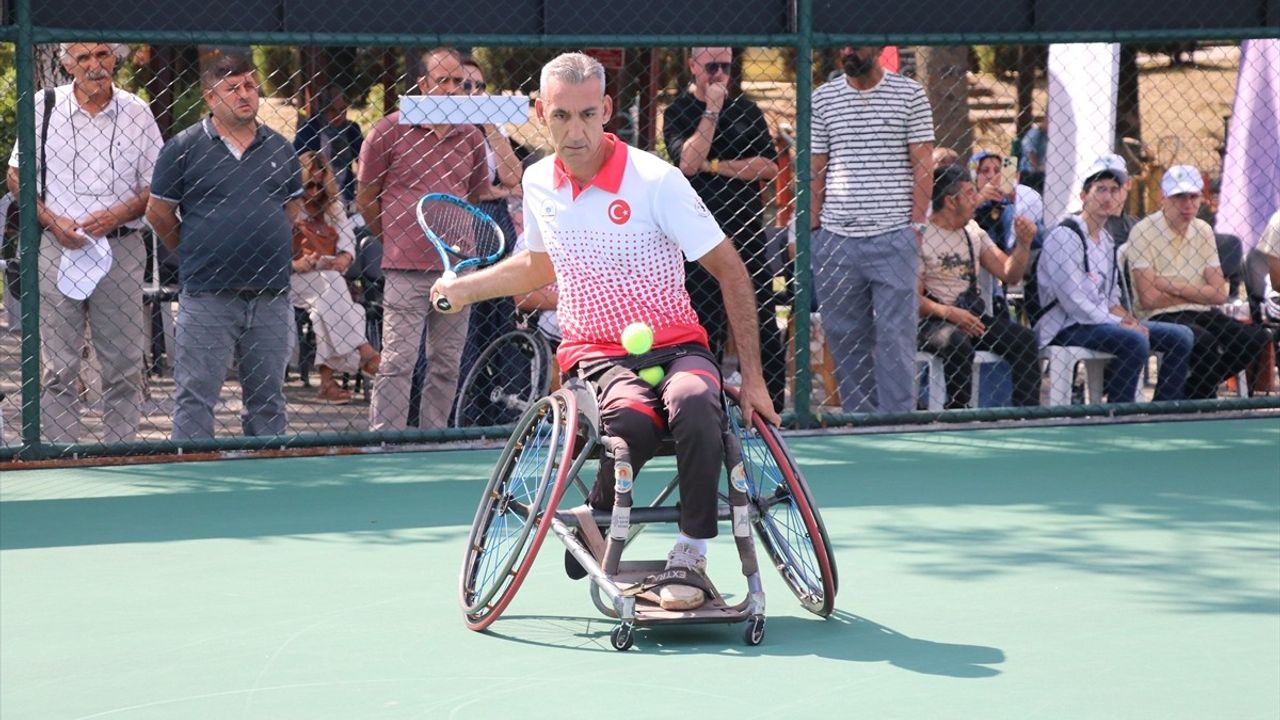 Tekerlekli Sandalye Tenisi Türkiye Şampiyonası Zonguldak Çaycuma'da başladı