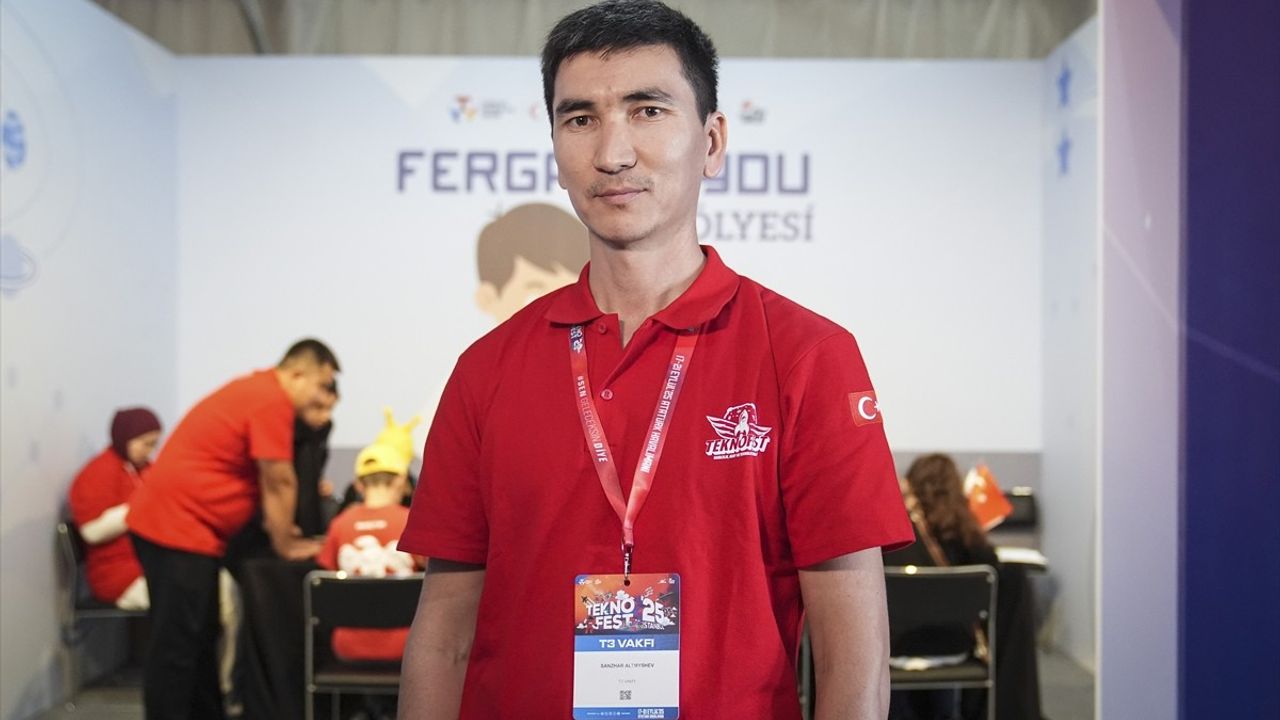 TEKNOFEST'in Bilim Türkiye Projesi, kardeş ve dost coğrafyalara bilim eğitimini taşıyor