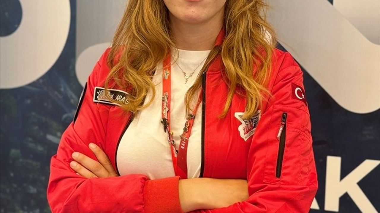 TEKNOFEST İstanbul'da DENEYAP Makeathon: 31 takım, 130 öğrenci 'Akıllı Şehirler ve Ulaşım' temasıyla yarıştı