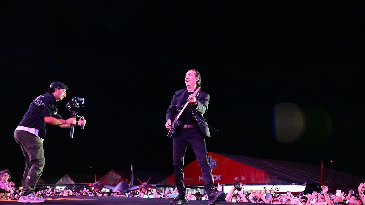 TEKNOFEST İstanbul'un üçüncü günü Kıraç konseriyle sona erdi