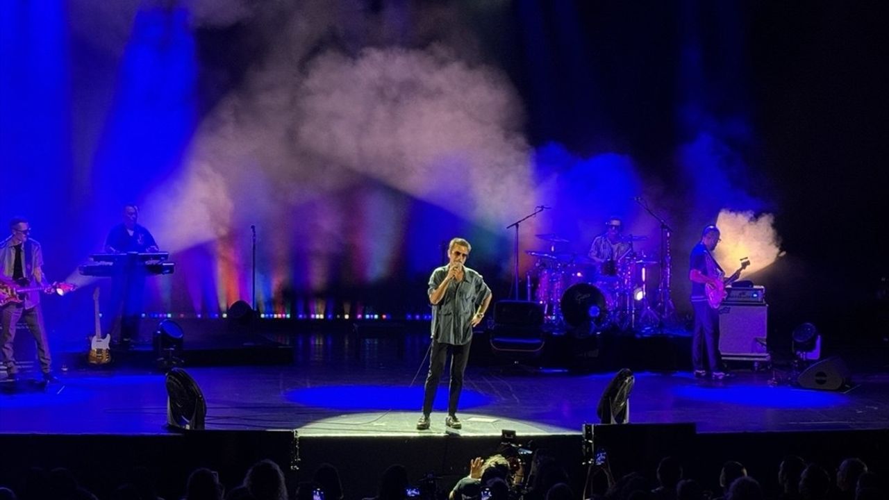 Teoman Harbiye'de sahne aldı: Bayhan Müzik organizasyonuyla İstanbul konseri ve turne takvimi