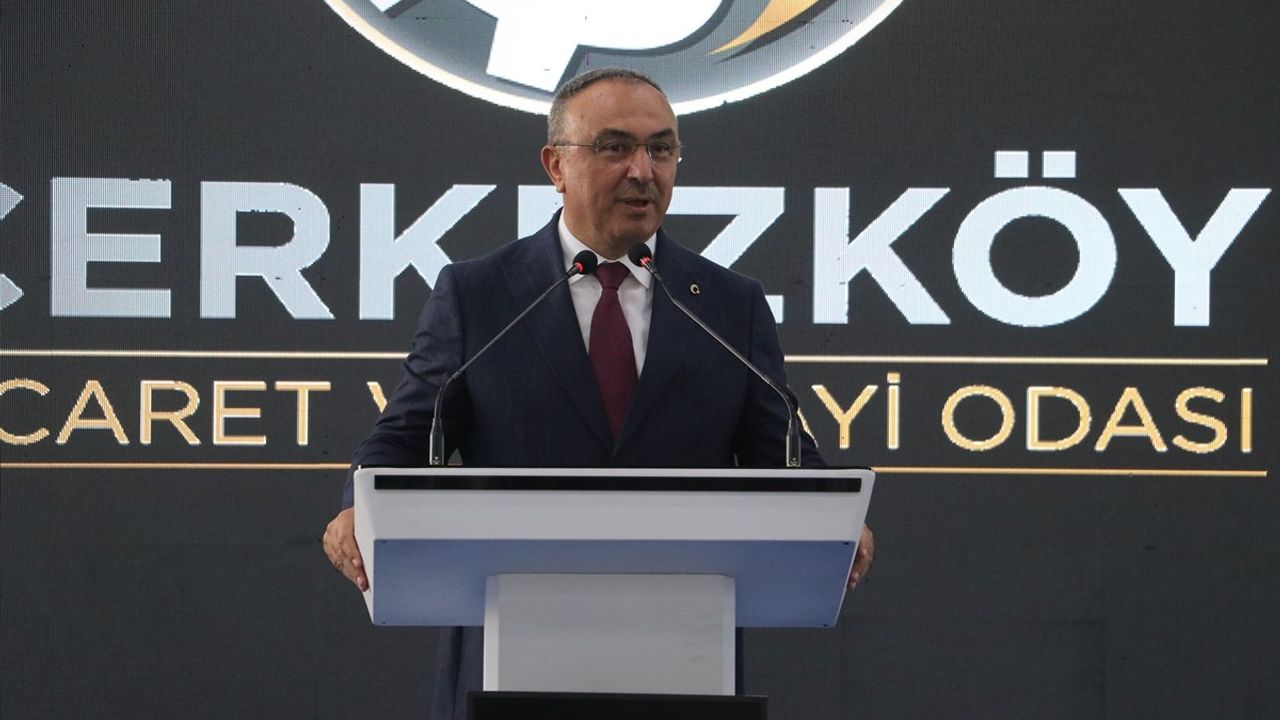 TOBB Başkanı Hisarcıklıoğlu Tekirdağ'da okul açılışı yaptı, sanayi fuarını gezdi