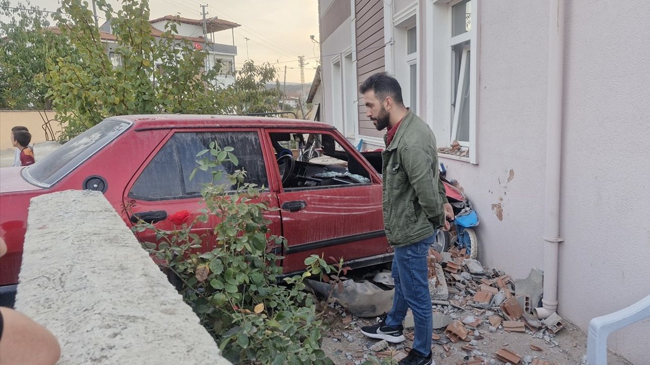 Tokat Erbaa'da otomobil ile elektrikli bisiklet çarpıştı: 3 çocuk yaralandı