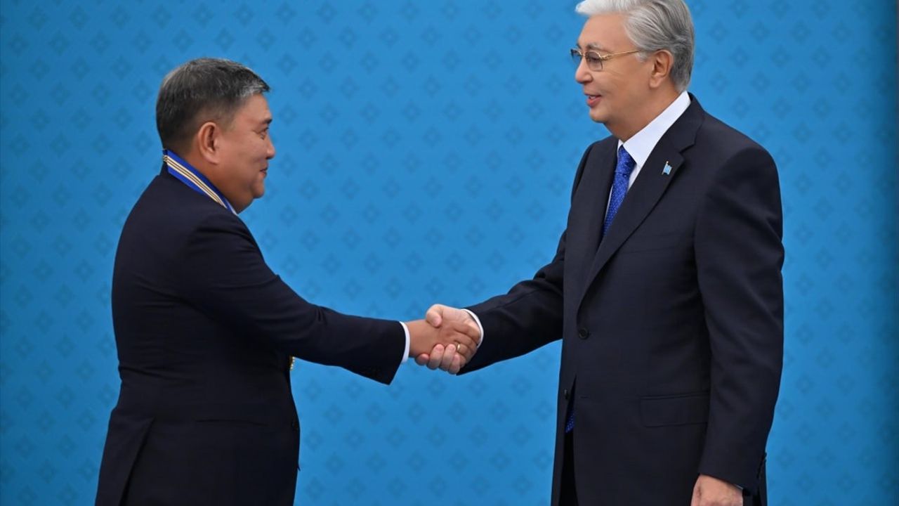 Tokayev: Kazakistan'ın yıllık petrol üretimi yakında 100 milyon tona ulaşacak