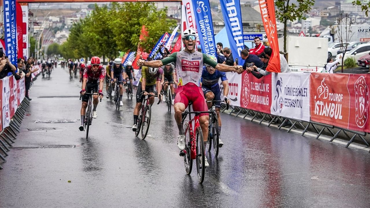 Tour of İstanbul üçüncü etabı: Arnavutköy'de Giovanni Lonardi kazandı