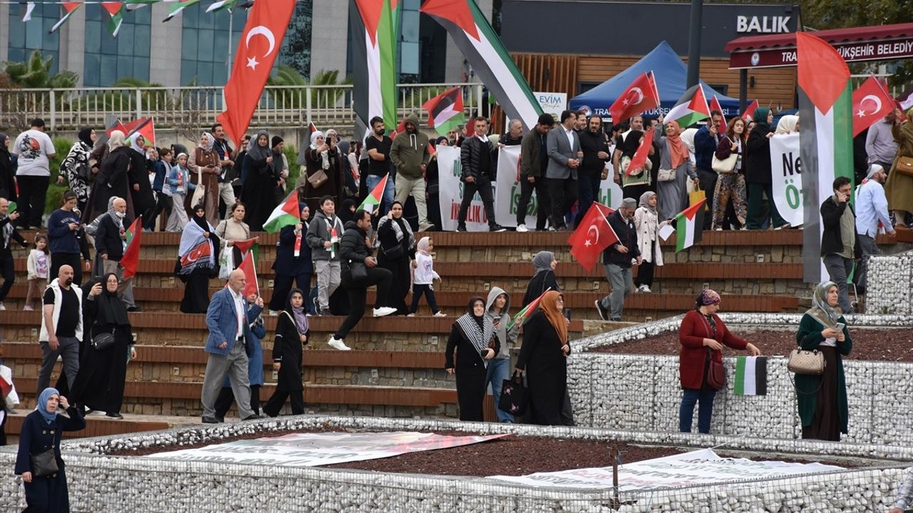 Trabzon'da 'Trabzon'dan Kudüs'e Gönül Köprüsü' etkinliği: 10 km bisiklet turu ve yürüyüşle Filistin'e destek