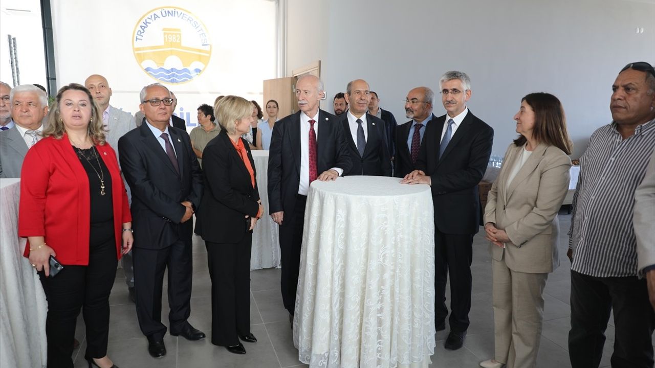Trakya Üniversitesi Sağlık Bilimleri Fakültesi'nde Yeni Amfi Katı Törenle Açıldı