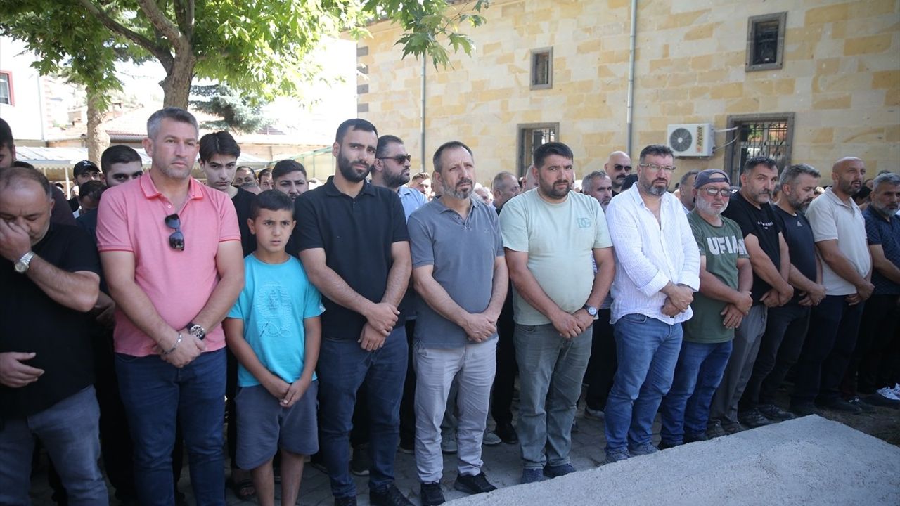 TransAnatolia Rallisi'nde yaşamını yitiren ATV sürücüsü Hasan Yatgın Niğde'de defnedildi