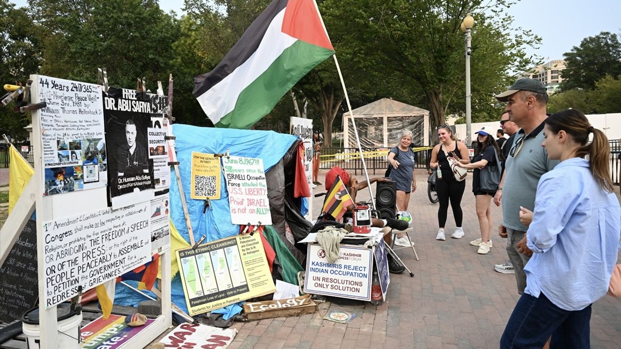 Trump, Lafayette Park'taki 30 yılı aşkın savaş karşıtı çadırın kaldırılmasını emretti