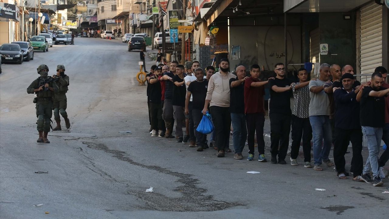 Tulkerim'de patlayıcı infilakı: 2 İsrail askeri hafif yaralandı, zırhlı araç hasar gördü
