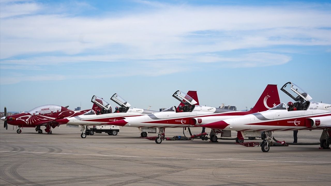 Türk Yıldızları Komutanı Kömür TEKNOFEST'i değerlendirdi: Gençlerle buluşma ve yerli uçak vurgusu