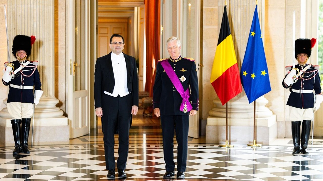 Türkiye'nin Brüksel Büyükelçisi Görkem Barış Tantekin Görevine Başladı