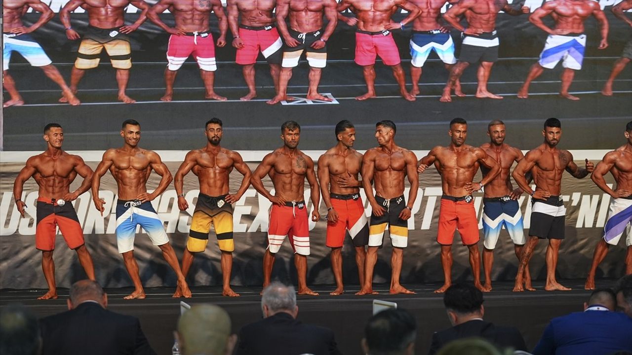 Türkiye Vücut Geliştirme ve Fitness Şampiyonası İzmir'de tamamlandı