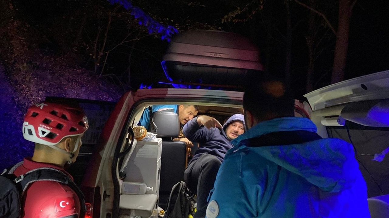 Uludağ'da yürüyerek inmeye çalışırken mahsur kalan kişi kurtarıldı