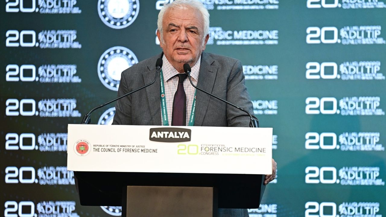 Uluslararası 20. Adli Tıp Günleri Antalya'da: Dijitalleşme, Yapay Zeka ve Bilirkişilik Öne Çıktı