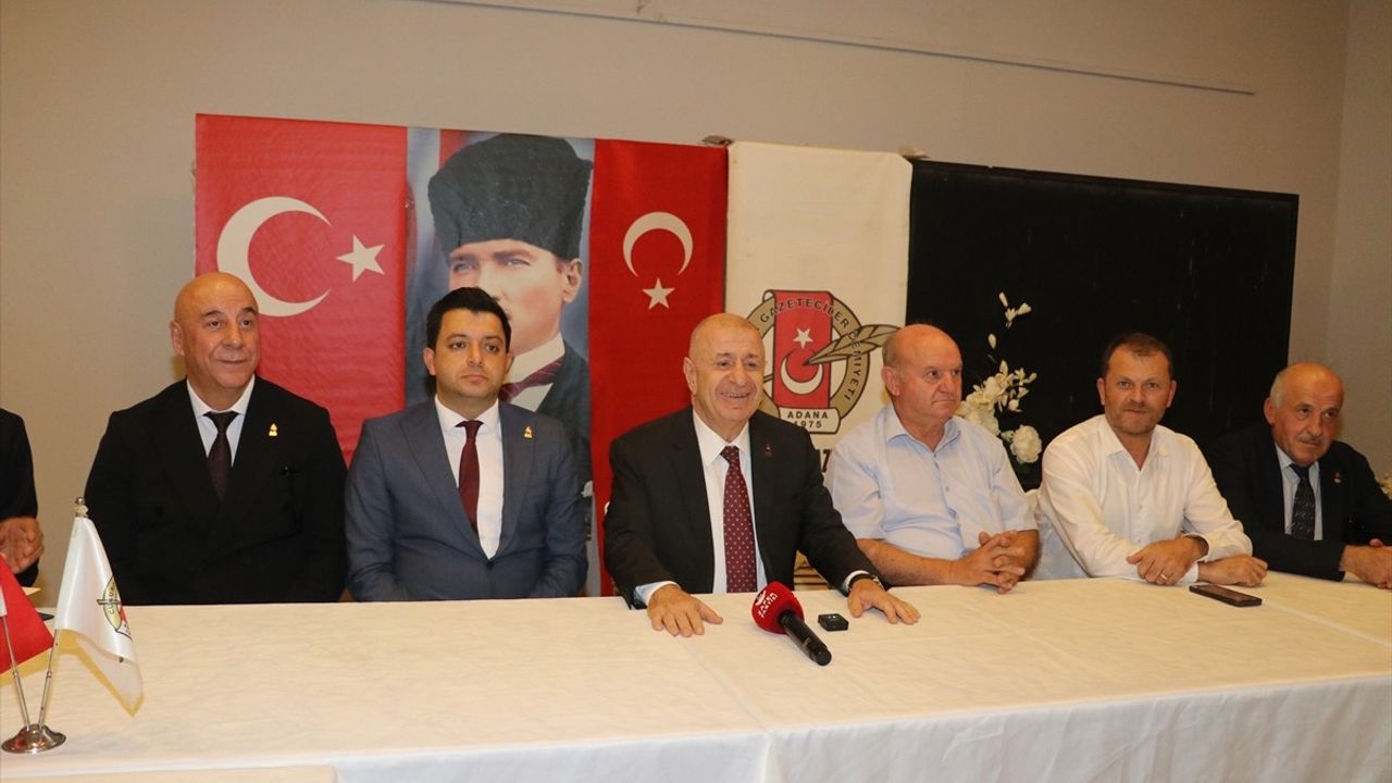 Ümit Özdağ Adana'da Belediye, Basın ve Şehit Aileleri Temsilcileriyle Görüştü