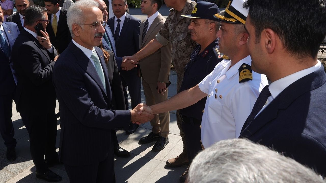 Uraloğlu Bartın'da: Vesayetten arınmış yeni anayasa Türkiye'nin yol haritası olacak