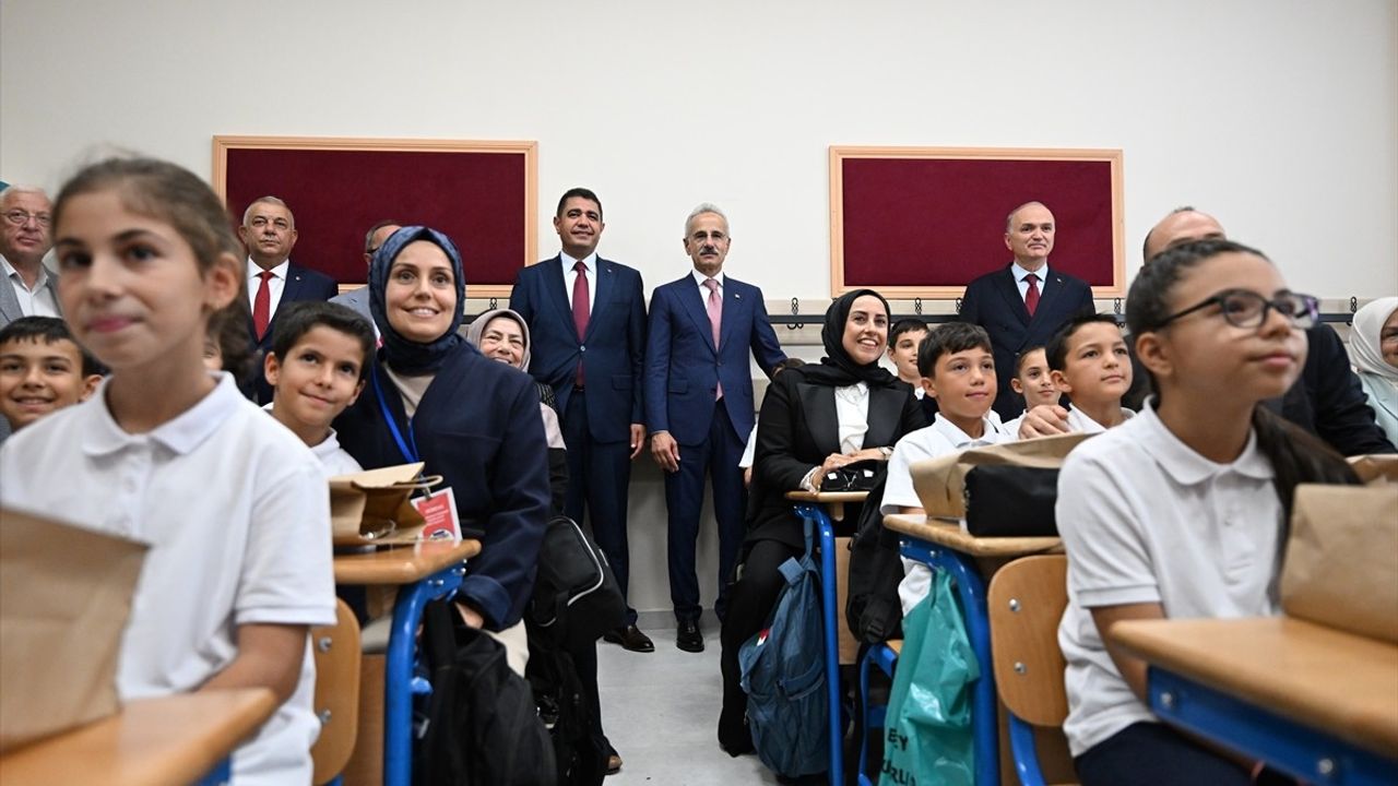 Uraloğlu Düzce'de Nezahat Özdemir İmam Hatip Ortaokulu açılışında: Eğitime ayrılan bütçe 10,44 milyardan 2,186 trilyona yükseldi