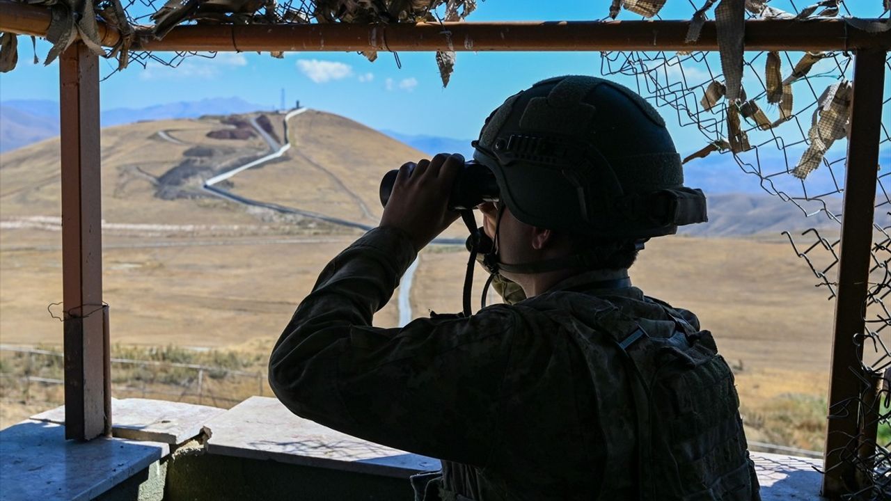 Van-İran sınırında güvenlik duvarının 204 kilometresi tamamlandı