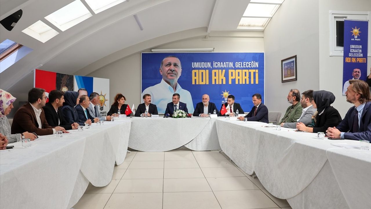 Yılmaz: Deprem inşaatları tamamlandıkça kentsel dönüşüm ve sosyal konut çalışmalarına hız verilecek