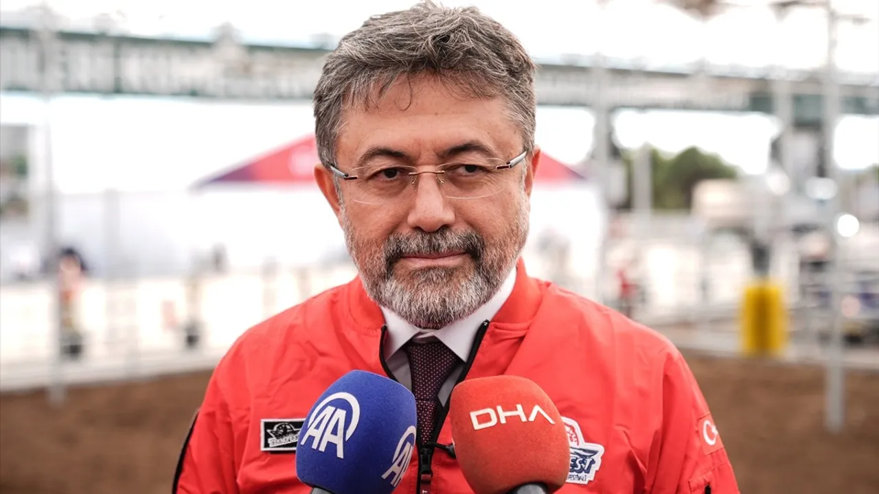 Yumaklı TEKNOFEST İstanbul'da: Tarımın teknolojinin merkezinde olması gerektiğini vurguladı