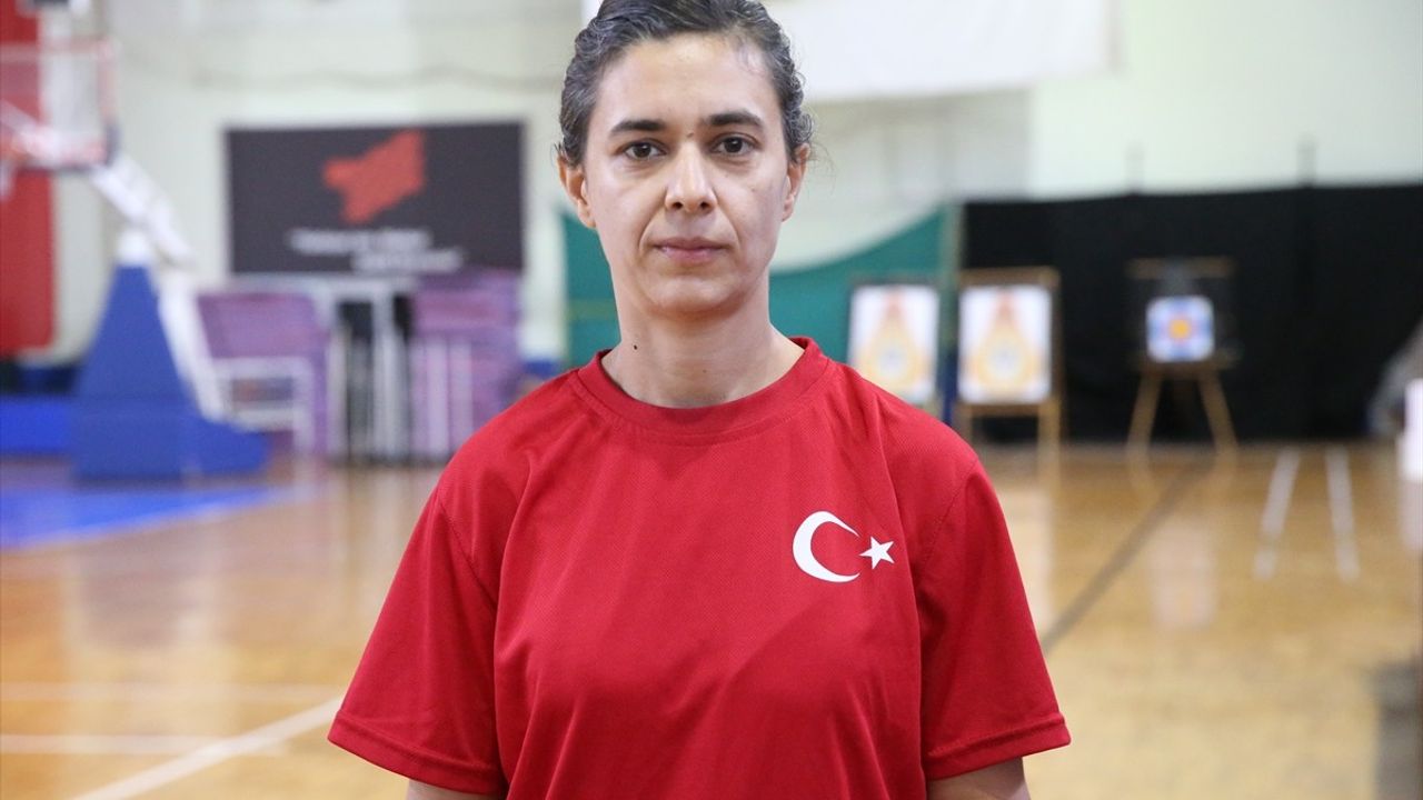 12 yaşındaki depremzede para okçu Feyza Nur Yakar'ın hedefi: Para Okçuluk Türkiye Şampiyonluğu