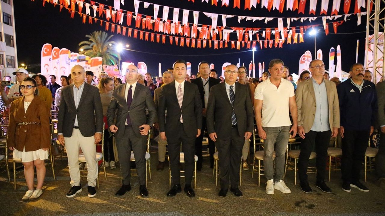 13. FAI Dünya Yamaç Paraşütü Hedef Şampiyonası Antalya'nın Alanya ilçesinde başladı