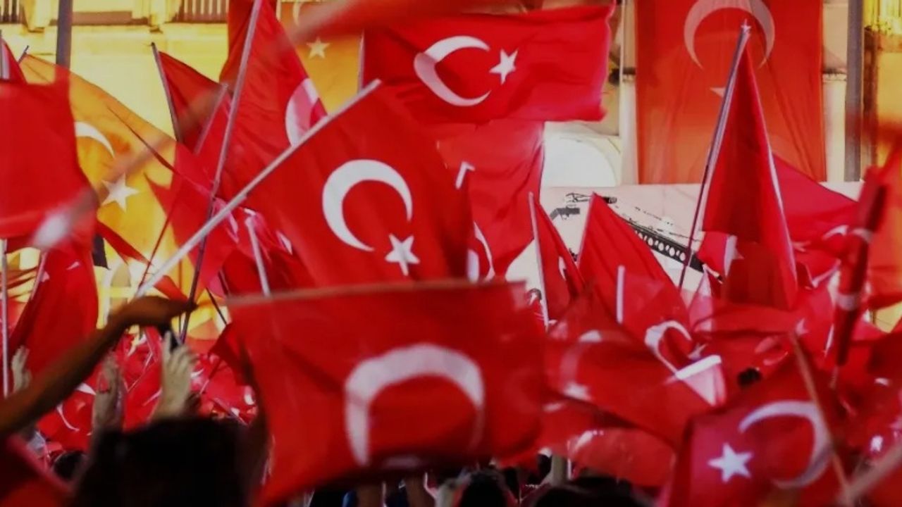 29 Ekim Cumhuriyet Bayramı  İstanbul, Ankara ve İzmir'de Hangi Ünlü İsimler Sahne Alacak? İşte 2025 Ücretsiz Konserler Tam Listesi