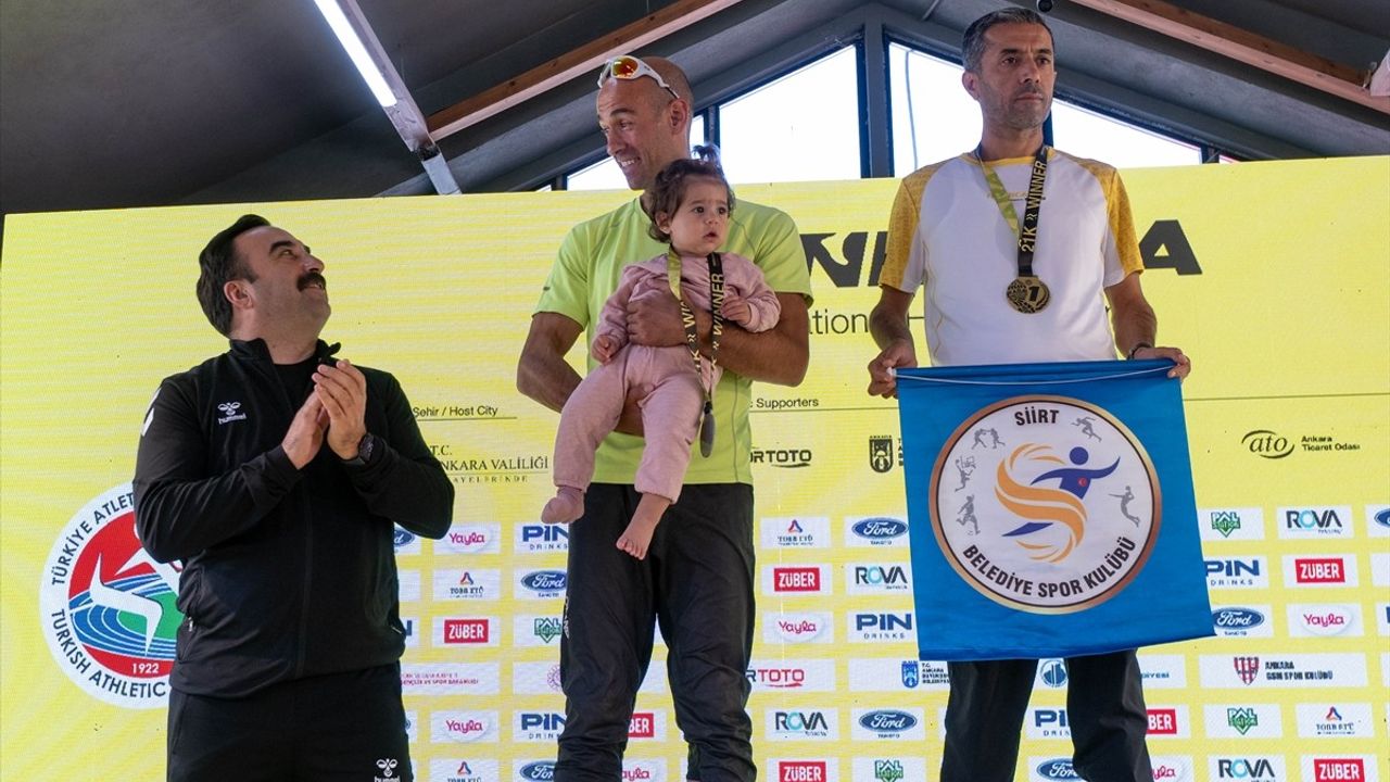 3. Runkara Yarı Maratonu'nu Hirut Jemberu Girma ve Obadiah Kiplangat Rop kazandı