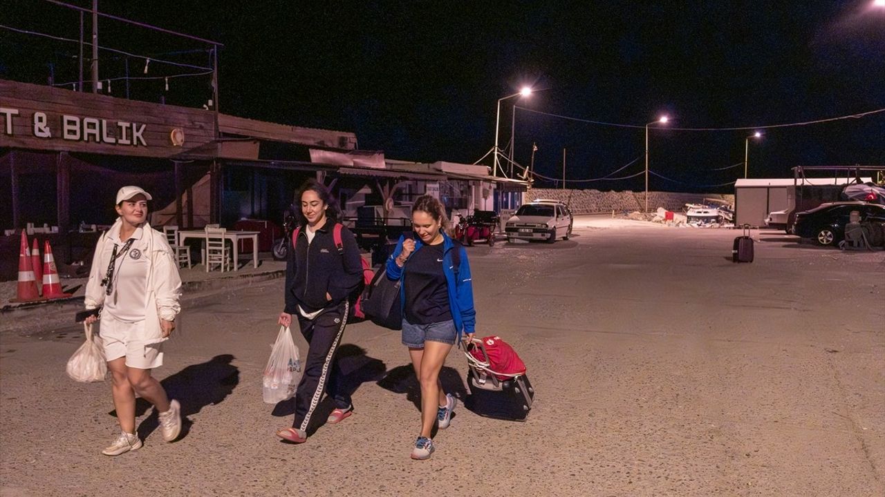 5. İskenderun Körfezi Açık Deniz Yüzme Maratonu Yumurtalık'ta başladı — 39 km parkur İskenderun'da sona erecek