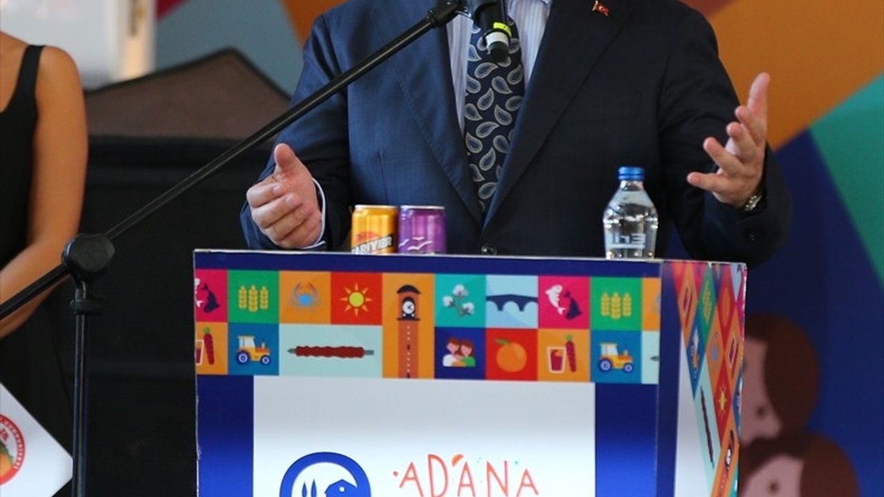 9. Uluslararası Adana Lezzet Festivali açıldı: Mangal ateşi Merkez Park'ta yakıldı