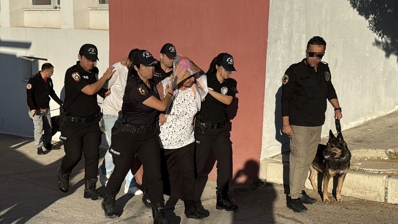 Adana merkezli 'Bayğaralar' örgütüne operasyon: 130 gözaltı, 96 tutuklama