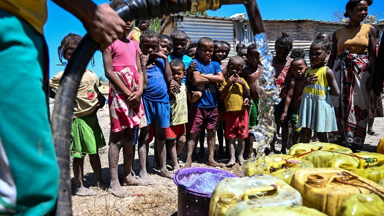 Adana merkezli dernek Madagaskar’da 5 yılda 1652 su kuyusu açtı, hedef yılsonuna kadar 400