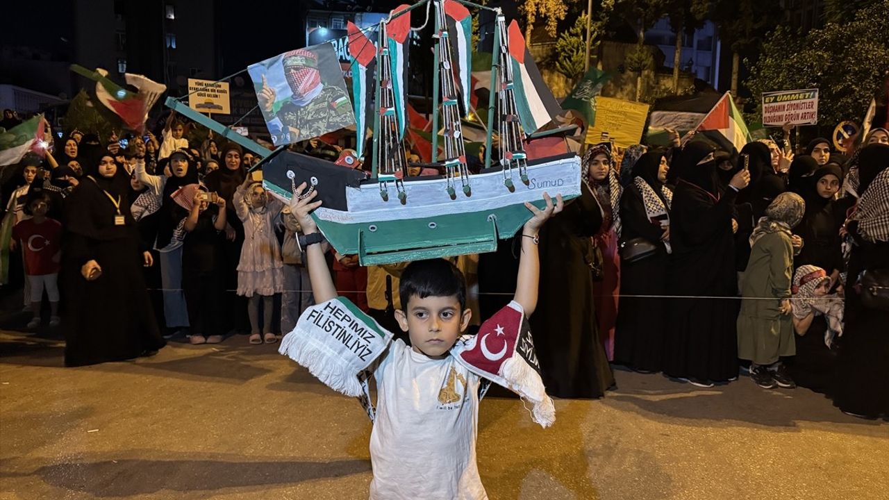 Adana ve Hatay’da Küresel Sumud Filosu’na yönelik saldırı protesto edildi