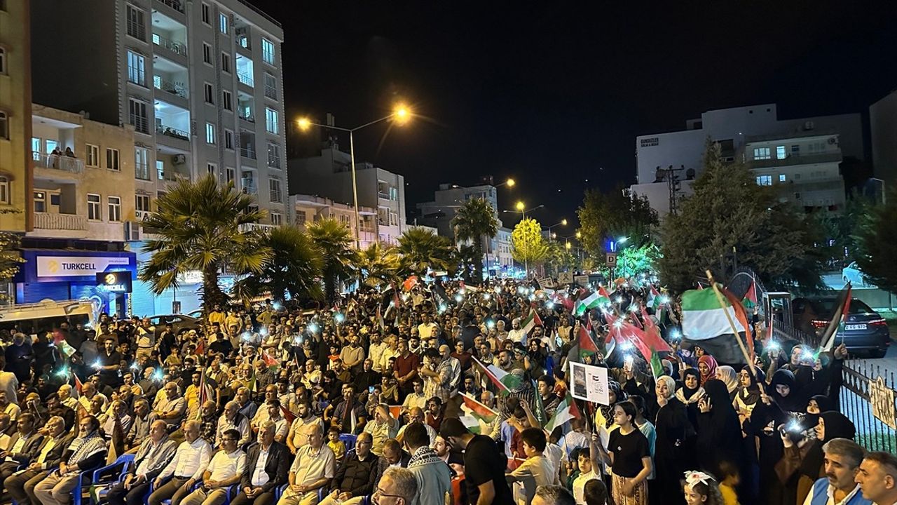 Adıyaman ve Kahta'da Gazze'ye Destek Protestosu: Yürüyüş ve Tilavetle Tepki Gösterildi
