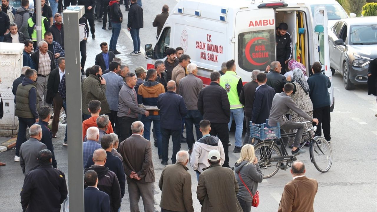 Ağrı'da Adliye Çıkışı Tartışması Silahlı ve Bıçaklı Kavgaya Dönüştü: 4 Yaralı, 3 Gözaltı