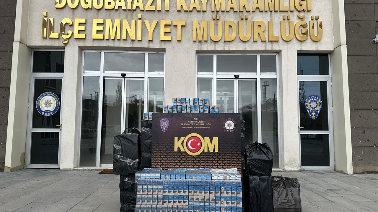 Ağrı Doğubayazıt'ta 10 bin paket gümrük kaçağı sigara ele geçirildi, 2 kişi tutuklandı